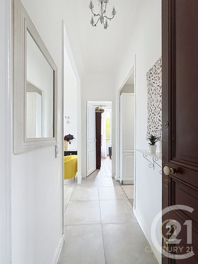 Appartement F2 bis &agrave; louer - 3 pi&egrave;ces - 56,32 m2 - Grasse - 06 - PROVENCE-ALPES-COTE-D-AZUR