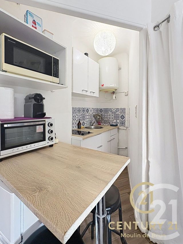 Appartement F1 &agrave; louer - 1 pi&egrave;ce - 19,87 m2 - Cannes - 06 - PROVENCE-ALPES-COTE-D-AZUR