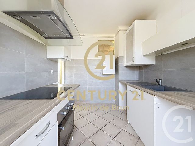 Appartement F4 &agrave; louer - 4 pi&egrave;ces - 67,85 m2 - Grasse - 06 - PROVENCE-ALPES-COTE-D-AZUR