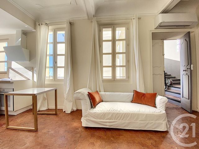 Appartement F1 &agrave; louer - 1 pi&egrave;ce - 34,09 m2 - Grasse - 06 - PROVENCE-ALPES-COTE-D-AZUR