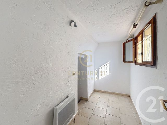 Appartement F2 bis &agrave; louer - 2 pi&egrave;ces - 38,34 m2 - Grasse - 06 - PROVENCE-ALPES-COTE-D-AZUR