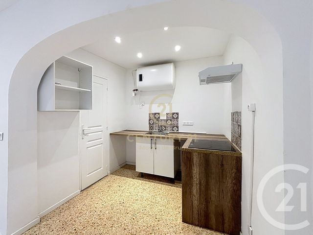Appartement F2 &agrave; louer - 2 pi&egrave;ces - 41,76 m2 - Grasse - 06 - PROVENCE-ALPES-COTE-D-AZUR