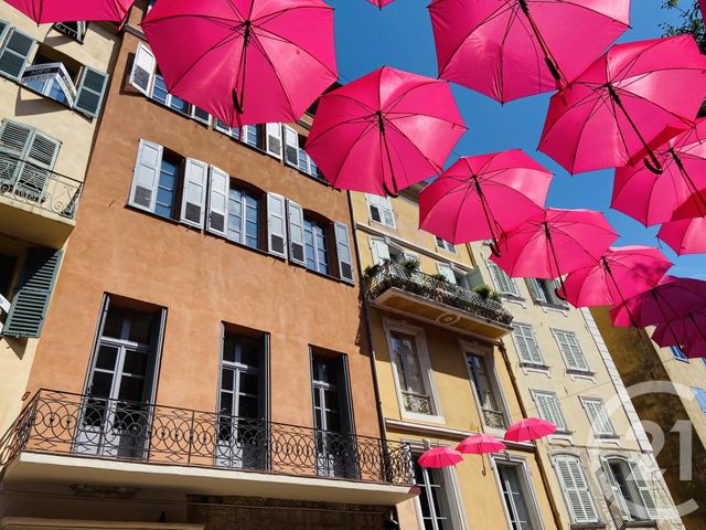 Appartement F3 &agrave; louer - 3 pi&egrave;ces - 60,18 m2 - Grasse - 06 - PROVENCE-ALPES-COTE-D-AZUR