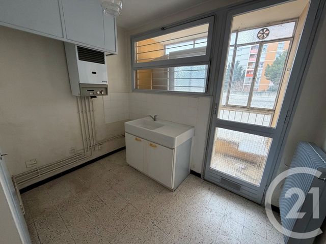 Appartement T2 à louer - 2 pièces - 44,67 m2 - Marseille - 13013 - PROVENCE-ALPES-COTE-D-AZUR