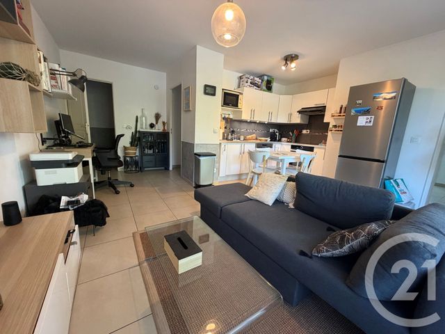 Appartement T3 &agrave; louer - 3 pi&egrave;ces - 60,08 m2 - Marseille - 13010 - PROVENCE-ALPES-COTE-D-AZUR