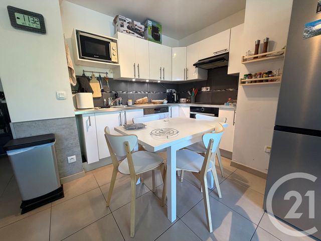 Appartement T3 &agrave; louer - 3 pi&egrave;ces - 60,08 m2 - Marseille - 13010 - PROVENCE-ALPES-COTE-D-AZUR