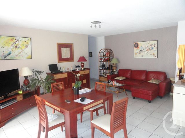 Appartement T2 &agrave; louer - 2 pi&egrave;ces - 53,12 m2 - Marseille - 13013 - PROVENCE-ALPES-COTE-D-AZUR