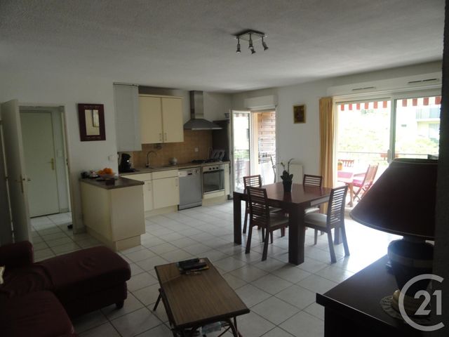 Appartement T2 &agrave; louer - 2 pi&egrave;ces - 53,12 m2 - Marseille - 13013 - PROVENCE-ALPES-COTE-D-AZUR