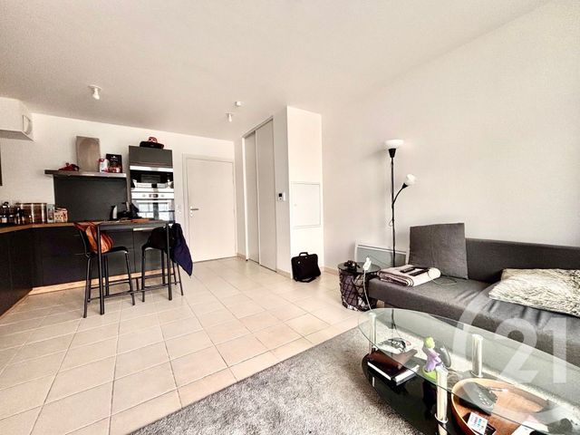 Appartement T2 &agrave; louer - 2 pi&egrave;ces - 37,30 m2 - Marseille - 13016 - PROVENCE-ALPES-COTE-D-AZUR