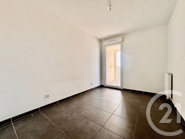Appartement T4 &agrave; louer - 4 pi&egrave;ces - 74,71 m2 - Marseille - 13013 - PROVENCE-ALPES-COTE-D-AZUR