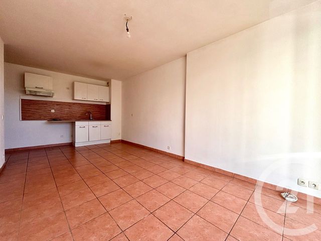 Appartement T3 &agrave; louer - 3 pi&egrave;ces - 49 m2 - Marseille - 13013 - PROVENCE-ALPES-COTE-D-AZUR