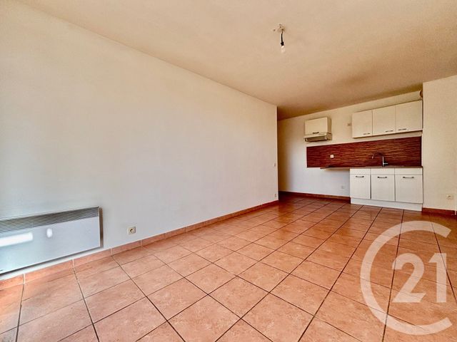 Appartement T3 &agrave; louer - 3 pi&egrave;ces - 49 m2 - Marseille - 13013 - PROVENCE-ALPES-COTE-D-AZUR