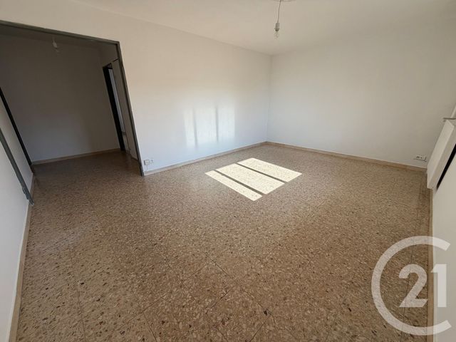 Appartement &agrave; louer - 3 pi&egrave;ces - 64,20 m2 - Marseille - 13014 - PROVENCE-ALPES-COTE-D-AZUR