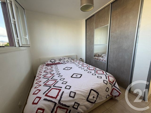 Appartement T4 &agrave; louer - 4 pi&egrave;ces - 68,41 m2 - Marseille - 13013 - PROVENCE-ALPES-COTE-D-AZUR