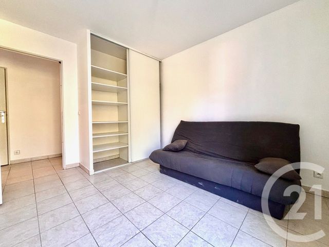 Appartement T4 &agrave; louer - 4 pi&egrave;ces - 84,38 m2 - Marseille - 13013 - PROVENCE-ALPES-COTE-D-AZUR