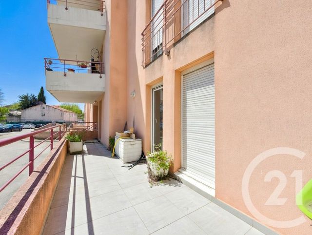 Appartement T4 &agrave; louer - 4 pi&egrave;ces - 84,38 m2 - Marseille - 13013 - PROVENCE-ALPES-COTE-D-AZUR
