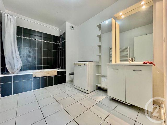 Appartement T2 &agrave; louer - 2 pi&egrave;ces - 42 m2 - Marseille - 13010 - PROVENCE-ALPES-COTE-D-AZUR