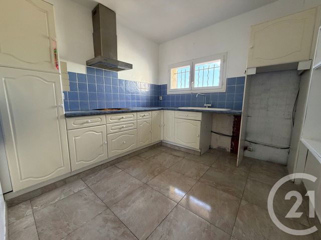 Appartement T4 &agrave; louer - 4 pi&egrave;ces - 77,79 m2 - Marseille - 13013 - PROVENCE-ALPES-COTE-D-AZUR