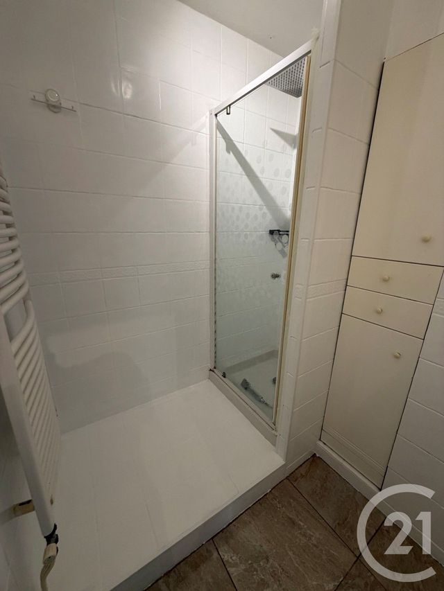 Appartement T4 &agrave; louer - 4 pi&egrave;ces - 77,79 m2 - Marseille - 13013 - PROVENCE-ALPES-COTE-D-AZUR