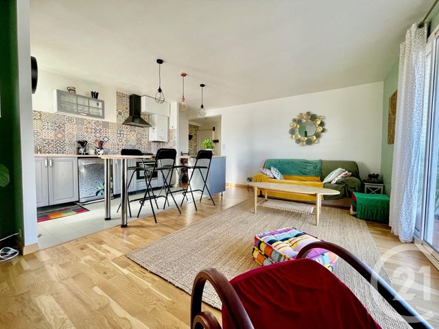 Appartement T4 &agrave; louer - 4 pi&egrave;ces - 87,76 m2 - Marseille - 13013 - PROVENCE-ALPES-COTE-D-AZUR