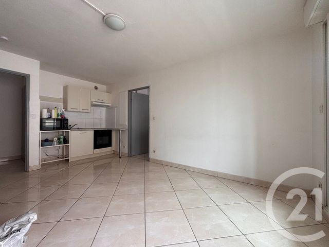 Appartement T2 &agrave; louer - 2 pi&egrave;ces - 35,39 m2 - Marseille - 13013 - PROVENCE-ALPES-COTE-D-AZUR