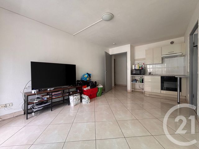 Appartement T2 &agrave; louer - 2 pi&egrave;ces - 35,39 m2 - Marseille - 13013 - PROVENCE-ALPES-COTE-D-AZUR