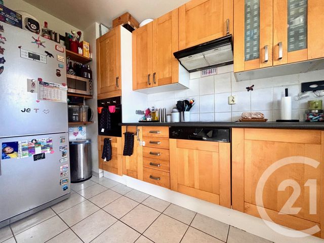 Appartement T3 &agrave; louer - 3 pi&egrave;ces - 71,23 m2 - Marseille - 13013 - PROVENCE-ALPES-COTE-D-AZUR