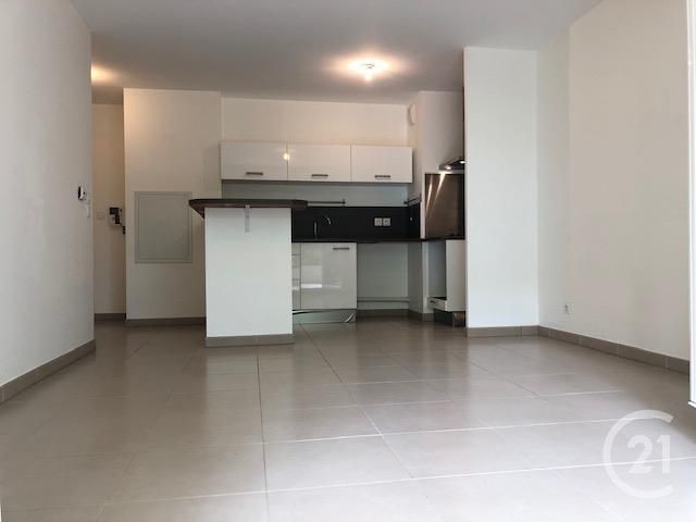 Appartement T3 &agrave; louer - 3 pi&egrave;ces - 59,78 m2 - Marseille - 13013 - PROVENCE-ALPES-COTE-D-AZUR