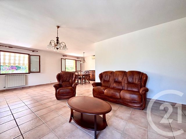 Maison &agrave; louer - 5 pi&egrave;ces - 127,33 m2 - Marseille - 13013 - PROVENCE-ALPES-COTE-D-AZUR