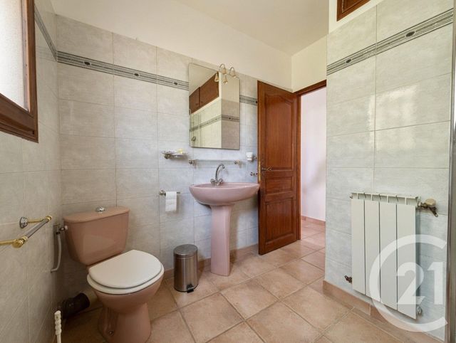 Maison &agrave; louer - 5 pi&egrave;ces - 127,33 m2 - Marseille - 13013 - PROVENCE-ALPES-COTE-D-AZUR