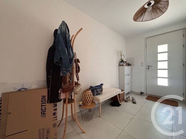 Appartement T2 &agrave; louer - 2 pi&egrave;ces - 54,46 m2 - Peypin - 13 - PROVENCE-ALPES-COTE-D-AZUR