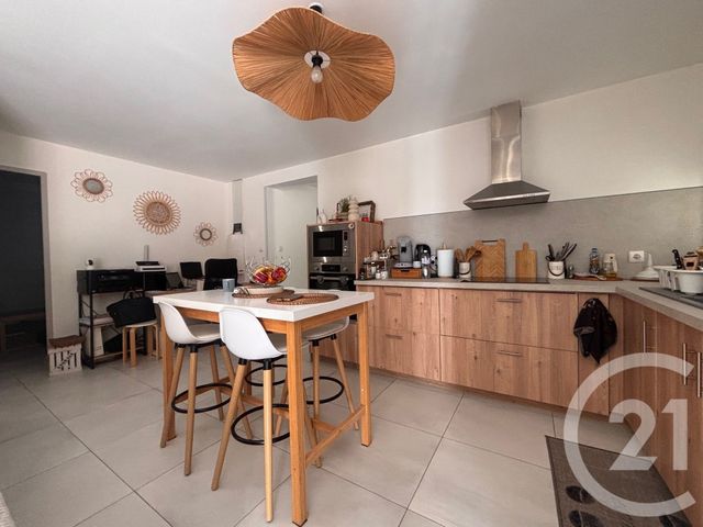 Appartement T2 &agrave; louer - 2 pi&egrave;ces - 54,46 m2 - Peypin - 13 - PROVENCE-ALPES-COTE-D-AZUR