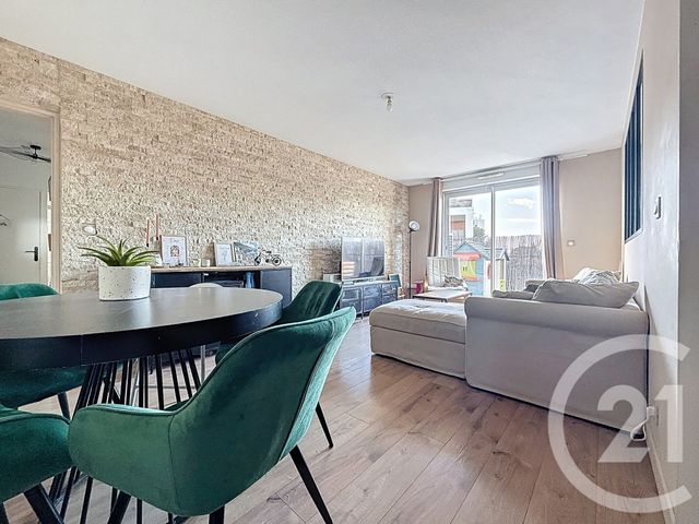 Appartement T3 &agrave; louer - 3 pi&egrave;ces - 67,11 m2 - Marseille - 13013 - PROVENCE-ALPES-COTE-D-AZUR