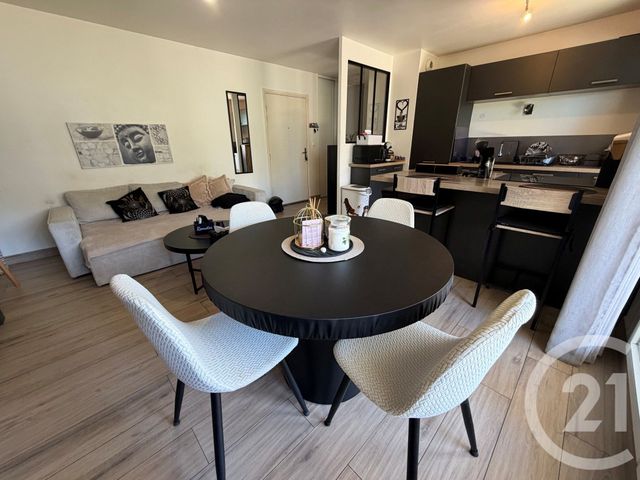Appartement T3 &agrave; louer - 3 pi&egrave;ces - 55,96 m2 - Marseille - 13014 - PROVENCE-ALPES-COTE-D-AZUR