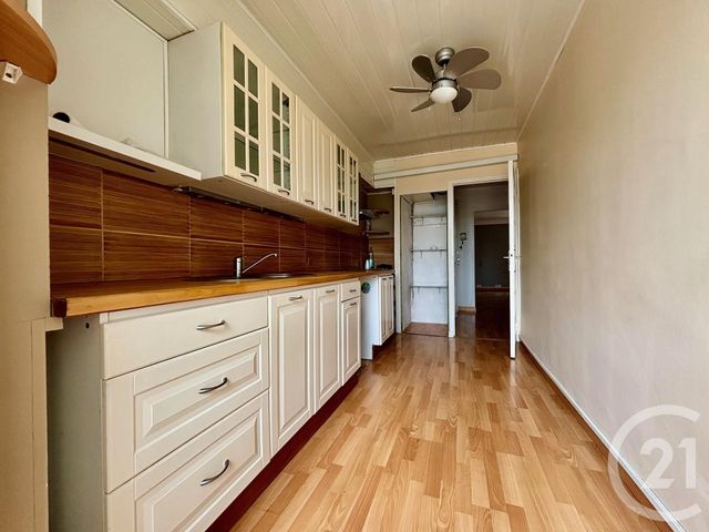 Appartement T3 &agrave; louer - 3 pi&egrave;ces - 72,68 m2 - Marseille - 13013 - PROVENCE-ALPES-COTE-D-AZUR