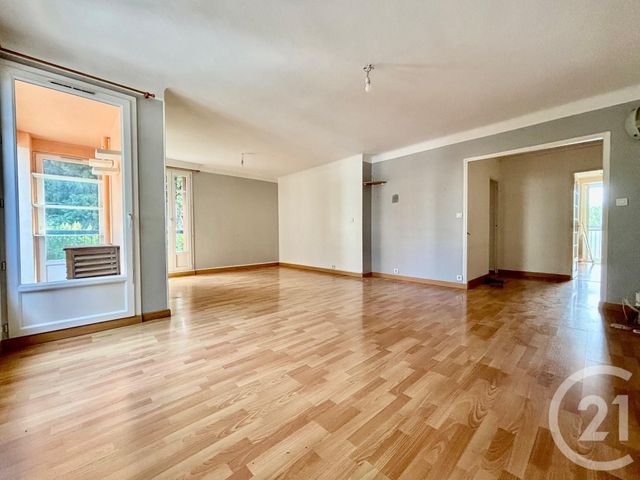 Appartement T3 &agrave; louer - 3 pi&egrave;ces - 72,68 m2 - Marseille - 13013 - PROVENCE-ALPES-COTE-D-AZUR