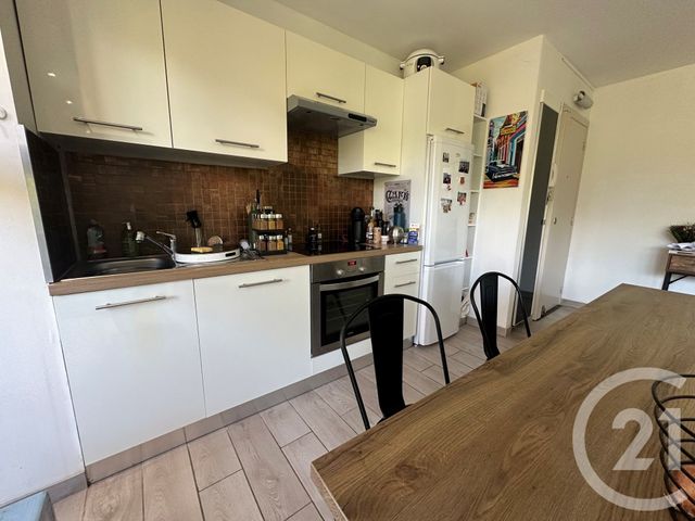 Appartement T2 &agrave; louer - 2 pi&egrave;ces - 43,26 m2 - Marseille - 13013 - PROVENCE-ALPES-COTE-D-AZUR