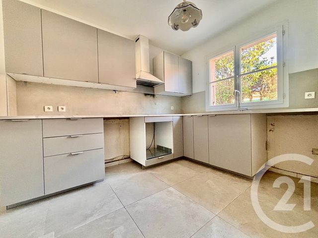 Maison &agrave; louer - 4 pi&egrave;ces - 76,54 m2 - Marseille - 13011 - PROVENCE-ALPES-COTE-D-AZUR
