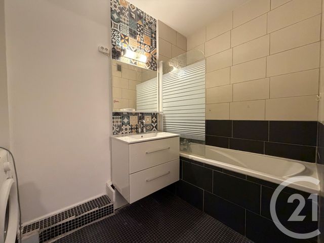 Appartement T2 &agrave; louer - 2 pi&egrave;ces - 42,67 m2 - Marseille - 13013 - PROVENCE-ALPES-COTE-D-AZUR