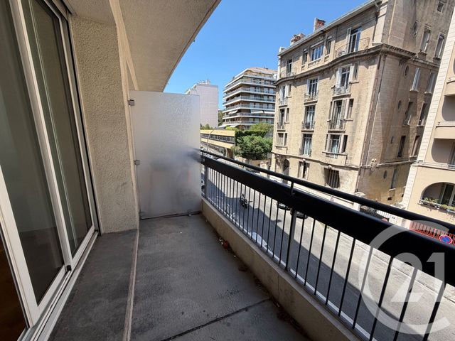 Appartement T3 &agrave; louer - 3 pi&egrave;ces - 88,63 m2 - Marseille - 13008 - PROVENCE-ALPES-COTE-D-AZUR