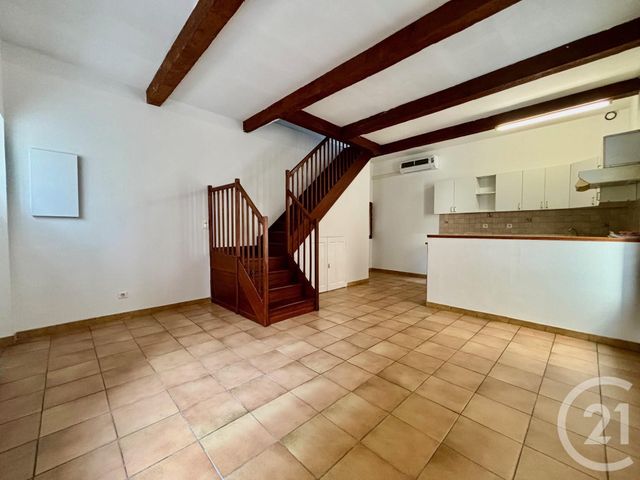 Maison &agrave; louer - 4 pi&egrave;ces - 70,61 m2 - Marseille - 13013 - PROVENCE-ALPES-COTE-D-AZUR