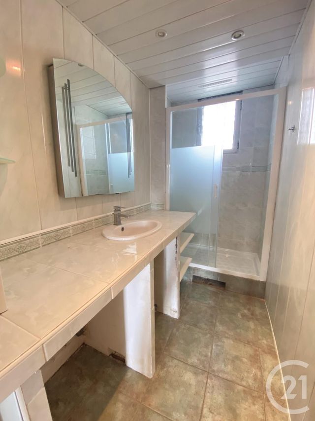Appartement T3 &agrave; louer - 3 pi&egrave;ces - 67,45 m2 - Marseille - 13013 - PROVENCE-ALPES-COTE-D-AZUR