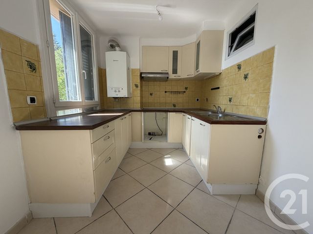 Appartement T3 &agrave; louer - 3 pi&egrave;ces - 68,01 m2 - Marseille - 13013 - PROVENCE-ALPES-COTE-D-AZUR