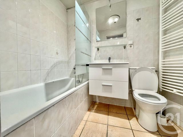 Appartement F2 &agrave; louer - 2 pi&egrave;ces - 30 m2 - Marseille - 13013 - PROVENCE-ALPES-COTE-D-AZUR