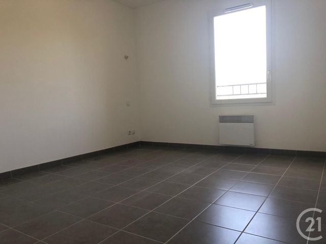 Appartement T4 &agrave; louer - 4 pi&egrave;ces - 83,49 m2 - Marseille - 13013 - PROVENCE-ALPES-COTE-D-AZUR