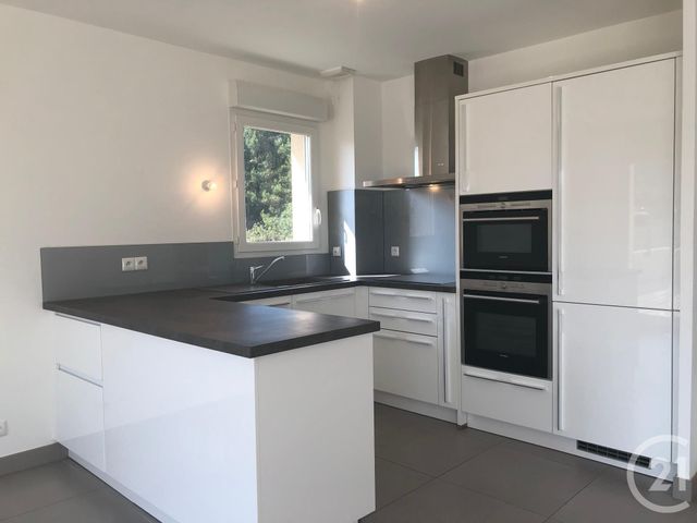 Appartement T4 &agrave; louer - 4 pi&egrave;ces - 83,49 m2 - Marseille - 13013 - PROVENCE-ALPES-COTE-D-AZUR