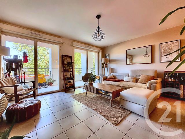 Appartement T3 &agrave; louer - 3 pi&egrave;ces - 64,34 m2 - Marseille - 13013 - PROVENCE-ALPES-COTE-D-AZUR