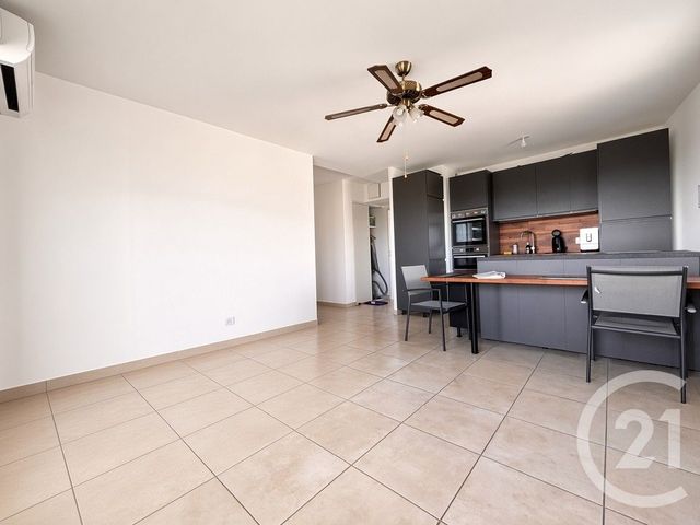 Appartement T3 &agrave; louer - 3 pi&egrave;ces - 60,40 m2 - Marseille - 13013 - PROVENCE-ALPES-COTE-D-AZUR