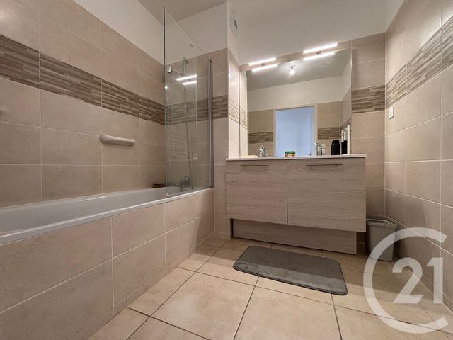 Appartement T3 &agrave; louer - 3 pi&egrave;ces - 60,40 m2 - Marseille - 13013 - PROVENCE-ALPES-COTE-D-AZUR