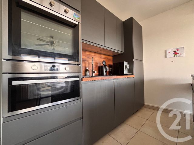 Appartement T3 &agrave; louer - 3 pi&egrave;ces - 60,40 m2 - Marseille - 13013 - PROVENCE-ALPES-COTE-D-AZUR